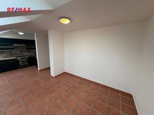 Pronájem bytu 2+kk, Černošice, Vrážská, 58 m2