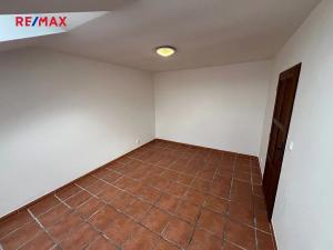 Pronájem bytu 2+kk, Černošice, Vrážská, 58 m2