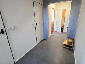 Pronájem bytu 2+1, Praha - Kobylisy, Jelínkova, 50 m2