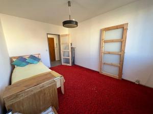 Pronájem bytu 2+1, Praha - Kobylisy, Jelínkova, 50 m2