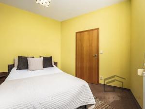 Prodej bytu 2+kk, Praha - Hlubočepy, Högerova, 48 m2
