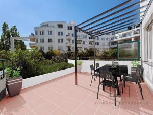 Prodej bytu 2+kk, Praha - Hlubočepy, Högerova, 48 m2