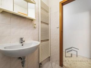 Prodej bytu 2+kk, Praha - Hlubočepy, Högerova, 48 m2