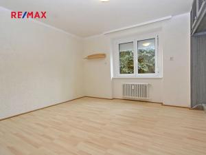 Pronájem bytu 3+1, Praha - Čakovice, Otavská, 77 m2