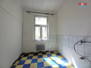 Prodej bytu 2+1, Karlovy Vary, Varšavská, 55 m2