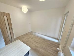 Pronájem bytu 1+kk, Praha - Břevnov, Pod Marjánkou, 15 m2