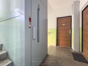 Prodej bytu 2+1, Chomutov, Kamenná, 61 m2