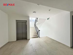 Pronájem bytu 1+kk, Kladno, Štěpána Rautenstraucha, 31 m2