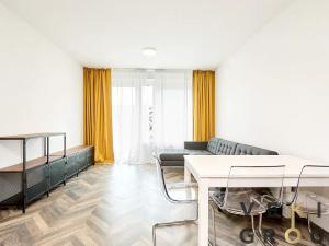 Pronájem bytu 2+kk, Praha - Vysočany, Střídavá, 55 m2