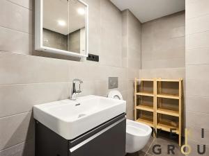 Pronájem bytu 2+kk, Praha - Vysočany, Střídavá, 55 m2