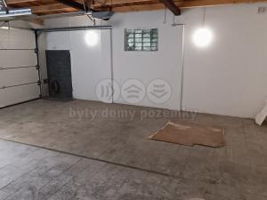 Pronájem garáže, Ostrava, Dědičná, 38 m2