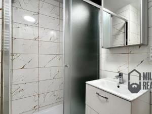 Pronájem bytu 2+kk, Liberec, Bezová, 39 m2