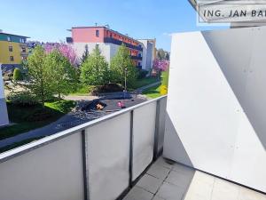 Pronájem bytu 2+kk, Jihlava, Poláčkova, 50 m2
