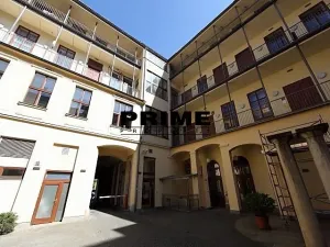 Pronájem bytu 2+kk, Praha - Smíchov, Štefánikova, 55 m2