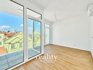 Prodej bytu 3+kk, Znojmo, Jarošova, 77 m2