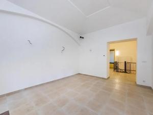 Prodej obchodního prostoru, Praha - Nové Město, Na bojišti, 139 m2