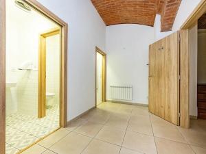 Prodej obchodního prostoru, Praha - Nové Město, Na bojišti, 139 m2