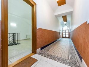 Prodej obchodního prostoru, Praha - Nové Město, Na bojišti, 139 m2