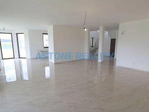 Pronájem rodinného domu, Trnová, 370 m2