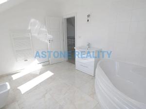 Pronájem rodinného domu, Trnová, 370 m2