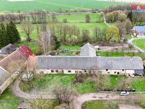 Prodej zemědělského objektu, Luková, 800 m2