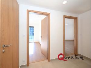 Pronájem bytu 3+kk, Praha - Háje, Sochorcova, 83 m2