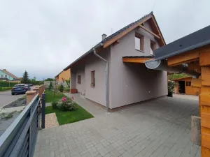 Prodej rodinného domu, Dalešice, 140 m2