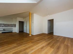 Prodej bytu 2+kk, Praha - Libeň, Vacínova, 62 m2