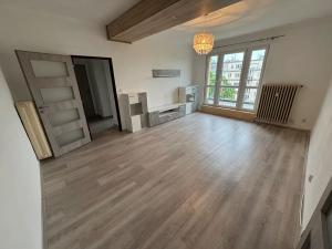 Pronájem bytu 2+kk, Praha - Vysočany, Pod strojírnami, 57 m2