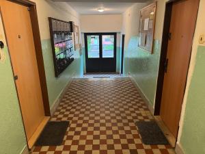 Pronájem bytu 2+kk, Praha - Vysočany, Pod strojírnami, 57 m2