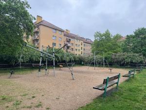 Pronájem bytu 2+kk, Praha - Vysočany, Pod strojírnami, 57 m2