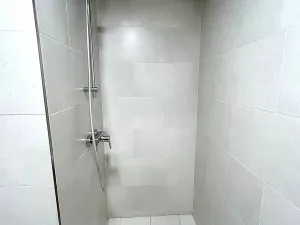 Pronájem bytu 1+kk, Praha - Hloubětín, Poděbradská, 28 m2