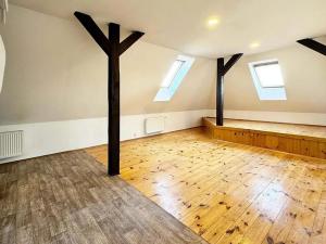 Pronájem komerční nemovitosti, Lom, Havlíčkovo náměstí, 61 m2
