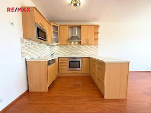 Pronájem bytu 2+kk, Pardubice, Dubová, 70 m2