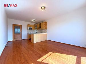 Pronájem bytu 2+kk, Pardubice, Dubová, 70 m2