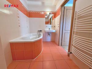 Pronájem bytu 2+kk, Pardubice, Dubová, 70 m2