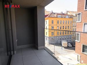 Pronájem bytu 2+kk, Praha - Libeň, Kotlaska, 59 m2