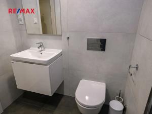 Pronájem bytu 2+kk, Praha - Libeň, Kotlaska, 59 m2