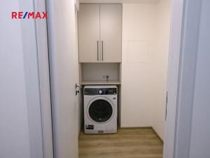 Pronájem bytu 2+kk, Praha - Libeň, Kotlaska, 59 m2