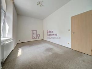 Pronájem bytu 2+kk, Jindřichův Hradec, Deštenská, 61 m2