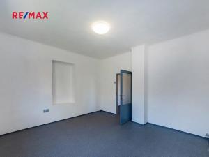 Pronájem bytu 4+1, Praha - Lipence, V roklích, 90 m2