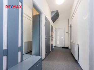 Pronájem bytu 4+1, Praha - Lipence, V roklích, 90 m2