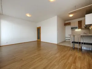 Pronájem bytu 2+kk, Praha - Pitkovice, Strakošová, 65 m2