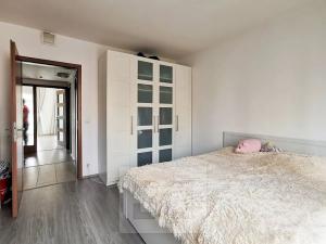 Pronájem bytu 2+kk, Praha - Stodůlky, Petržílkova, 58 m2