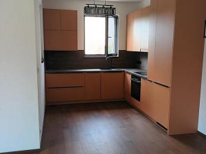 Pronájem bytu 2+kk, Praha - Holešovice, Jankovcova, 69 m2