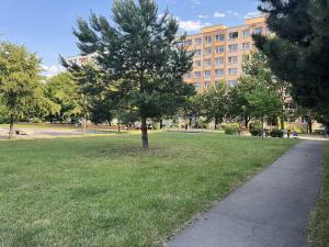 Pronájem bytu 3+kk, Praha - Petrovice, Rezlerova, 75 m2