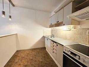 Pronájem bytu 3+kk, Praha - Modřany, Poljanovova, 78 m2