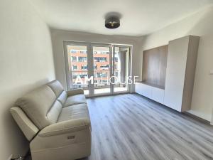 Pronájem bytu 2+kk, Praha - Hloubětín, Poděbradská, 60 m2