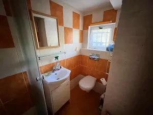 Prodej chaty, Černolice, V Dolečku, 85 m2