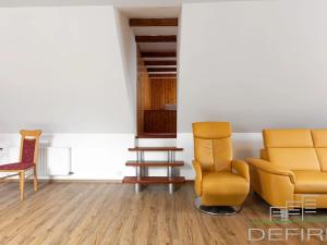 Prodej vícegeneračního domu, Praha - Újezd nad Lesy, Starokolínská, 510 m2